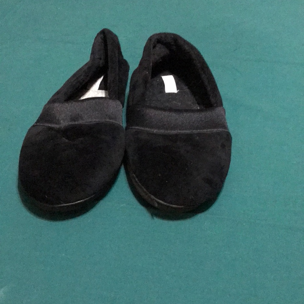 Women house shoes